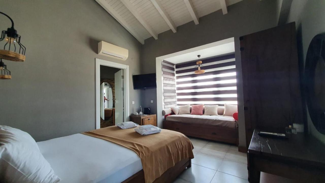 Signature Alacati Hotel Exterior photo