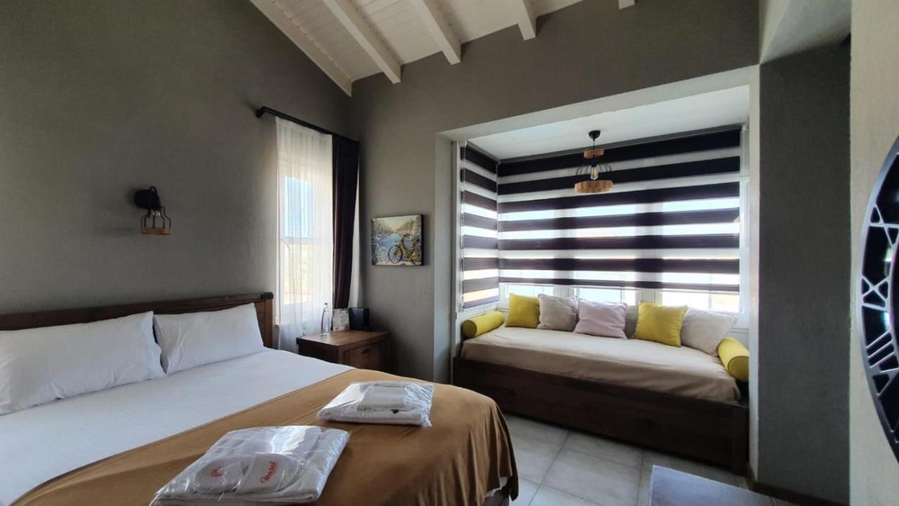 Signature Alacati Hotel Exterior photo