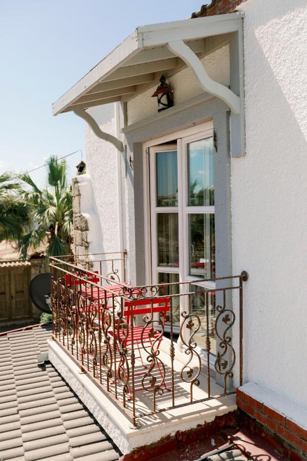 Signature Alacati Hotel Exterior photo